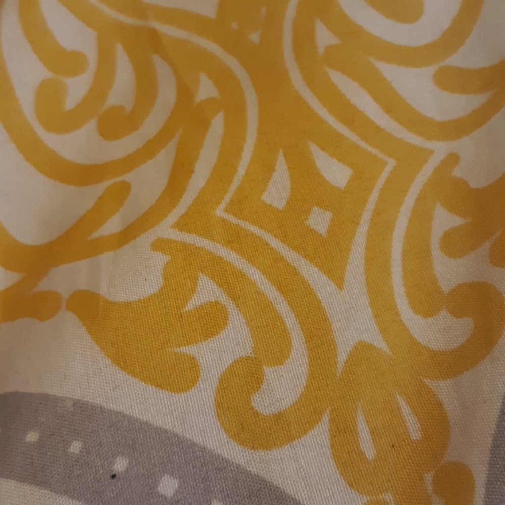 Meet your Posher, Simone